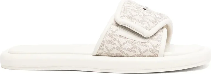 Suki sandals
