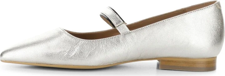 Suln Pointed Toe Flat - Image 11
