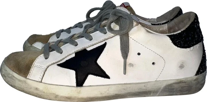 Super-Star Glittered Heel Tab Low-Top Sneakers in White Cowhide Leather