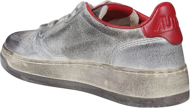 Super Vintage Medalist Distressed Sneakers - Image 3