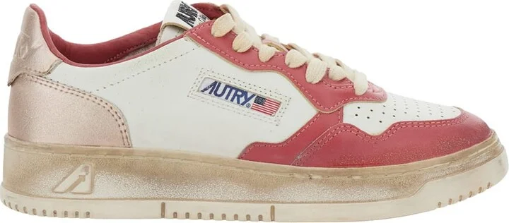 'super Vintage' Red Sneakers With Logo Patch On The Tongue And Distressed Effect In Leather Woman