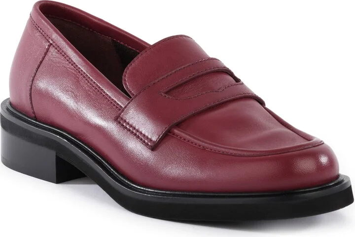 Superior Penny Loafer