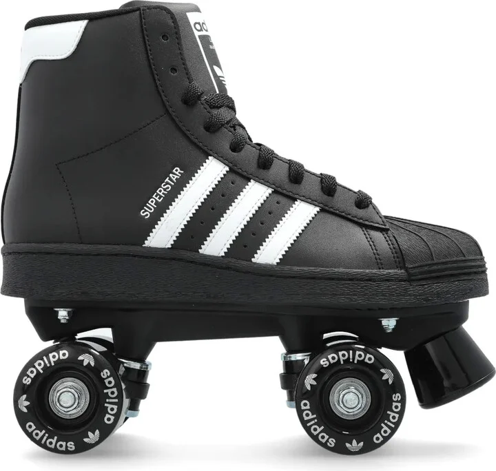 Superstar 82 roller skates
