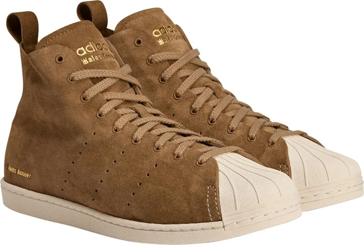 Chalk White/ Night Brown