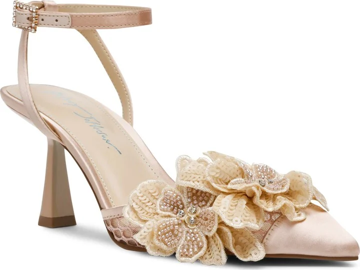Susie Pointed Toe Pump