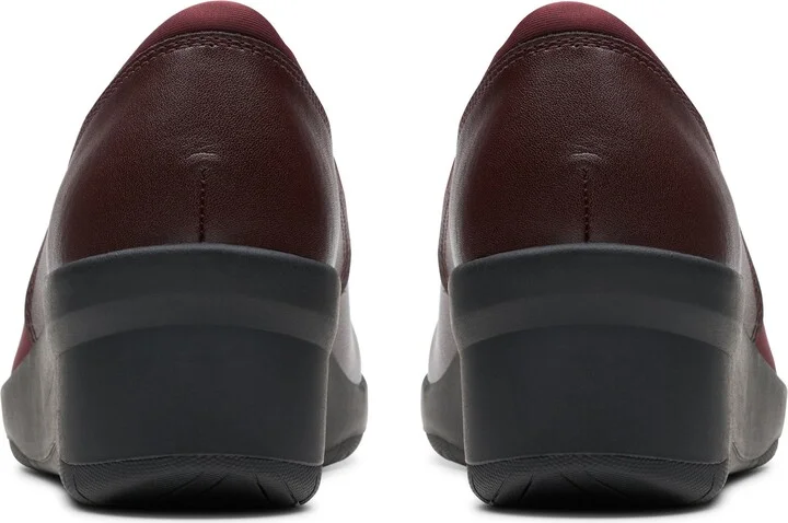 Suttyn Walk Loafer - Image 2
