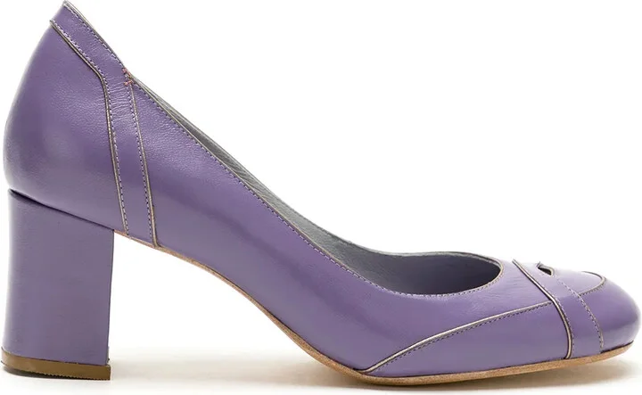 Swan leather pumps