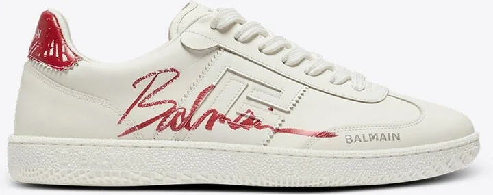 Swan Lipstick Low-Top Sneakers
