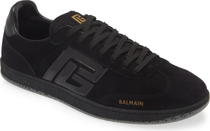 Swan Low Top Sneaker