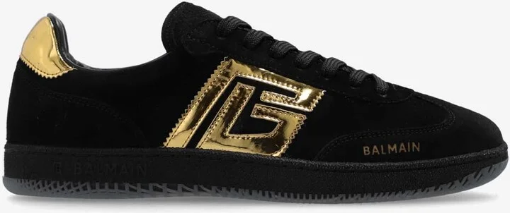 Swan Suede Low-Top Sneakers