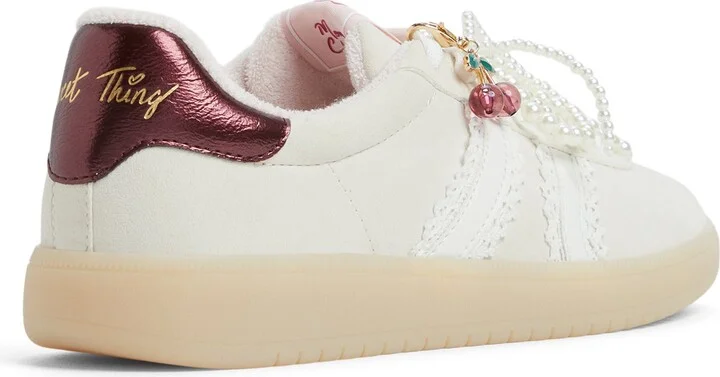 Sweet Thing Sneaker
