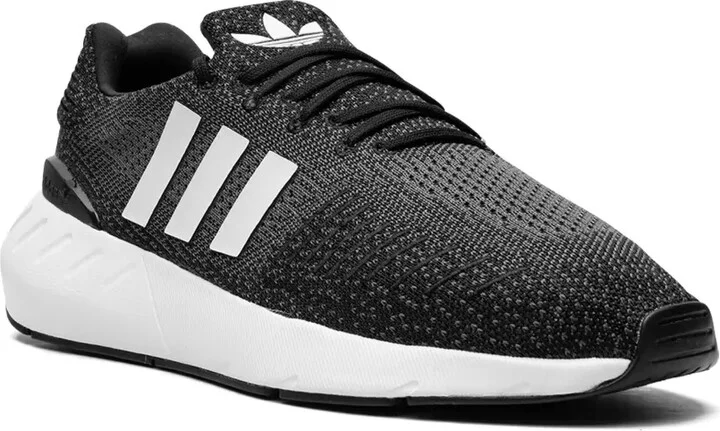 Swift Run 22 "Core Black" sneakers - Image 2
