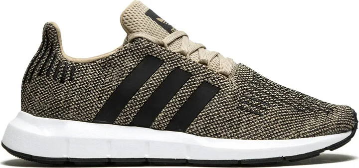 Swift Run sneakers
