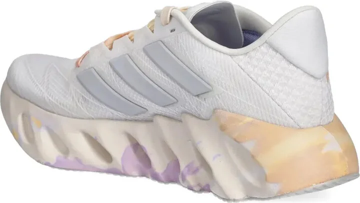 Switch FWD sneakers - Image 4