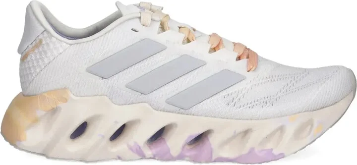 Switch FWD sneakers