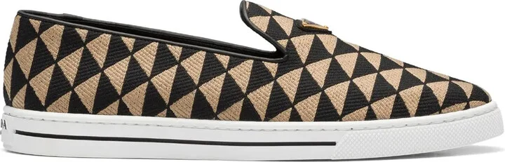 Symbole triangle-logo loafers