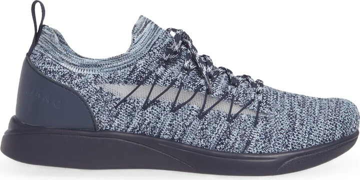 Synq Knit Sneaker - Image 9