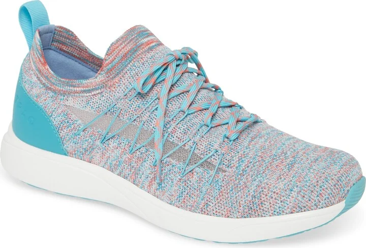 Synq Knit Sneaker
