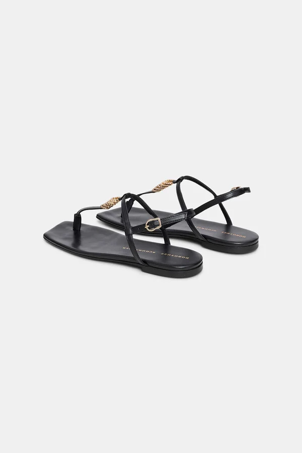 T-strap sandals with D-rings - Image 8