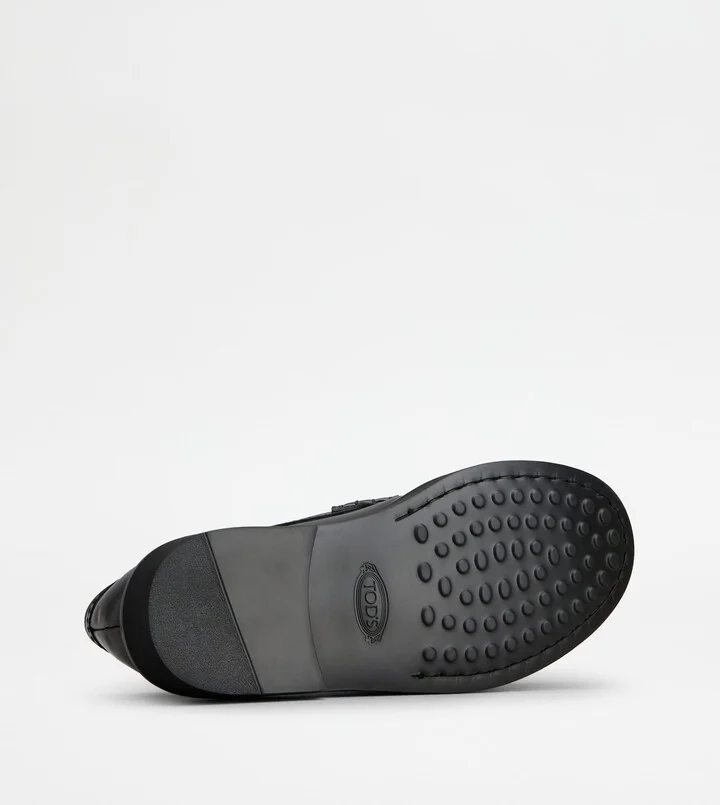 T Timeless Loafer in Leather - Image 6