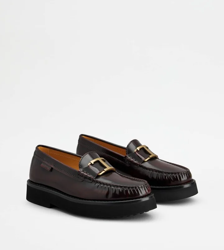 T Timeless Loafer in Leather - Image 2