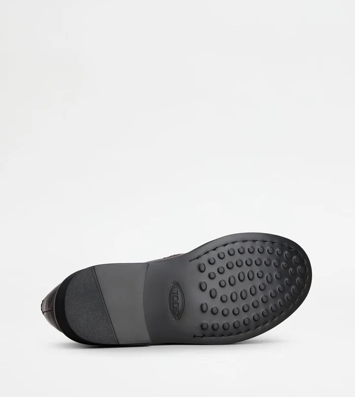 T Timeless Loafer in Leather - Image 4