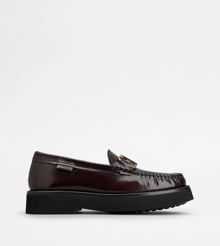 T Timeless Loafer in Leather