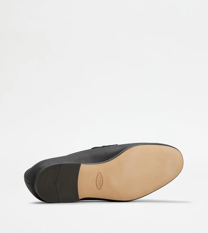T Timeless Loafers in Leather - Image 4