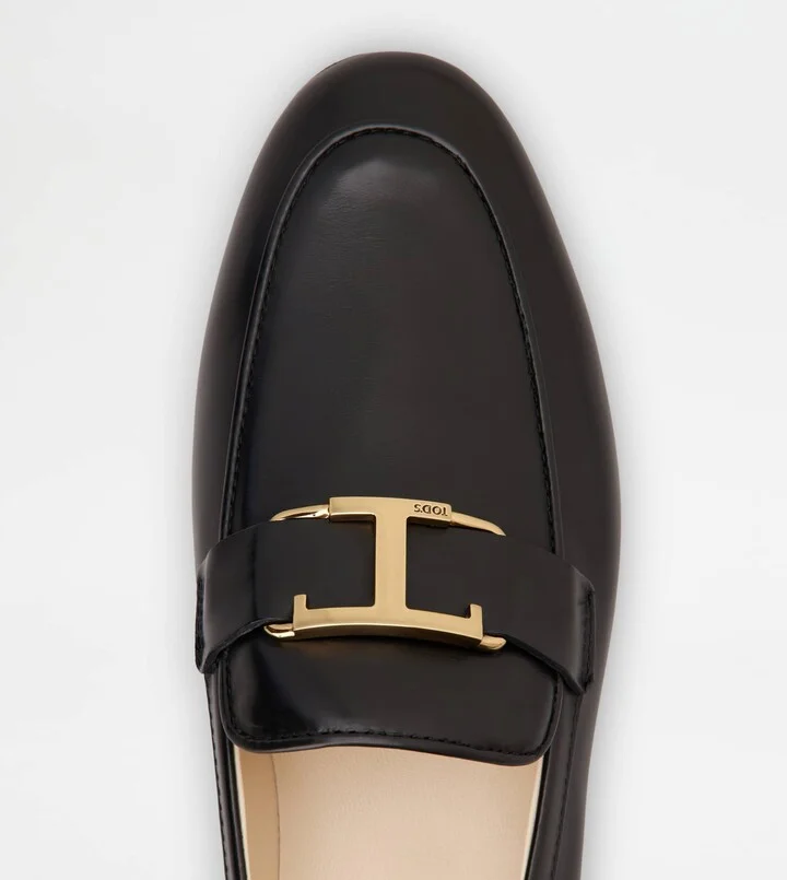T Timeless Loafers in Leather - Image 5