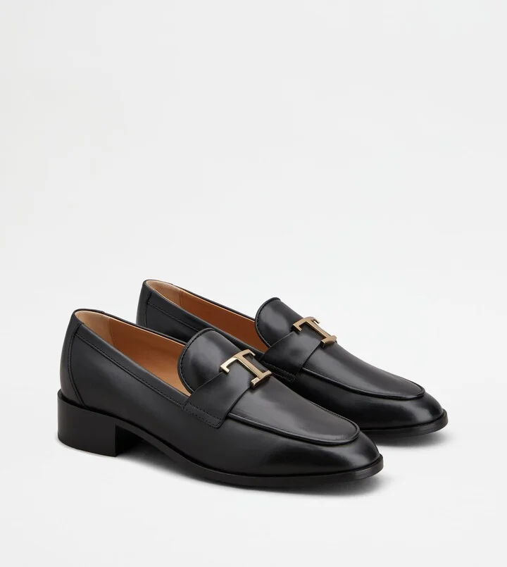 T Timeless Loafers in Leather - Image 2
