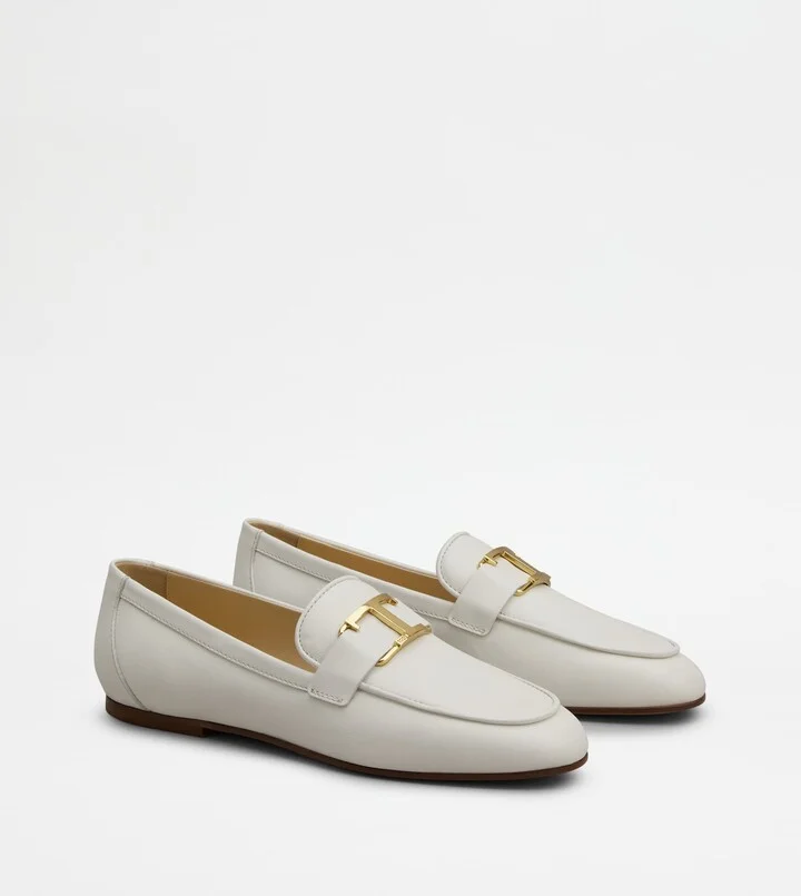 T Timeless Loafers in Leather - Image 2