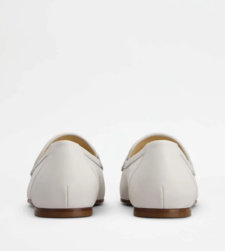 T Timeless Loafers in Leather - Image 3