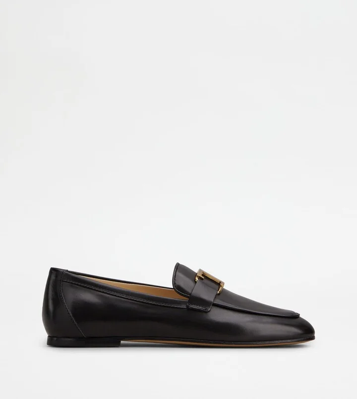 T Timeless Loafers in Leather