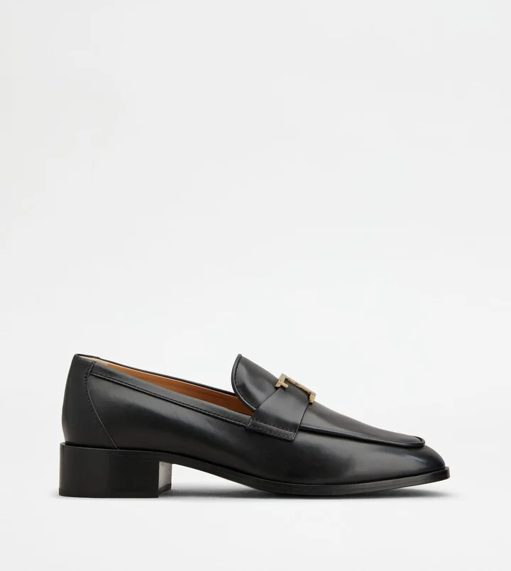 T Timeless Loafers in Leather