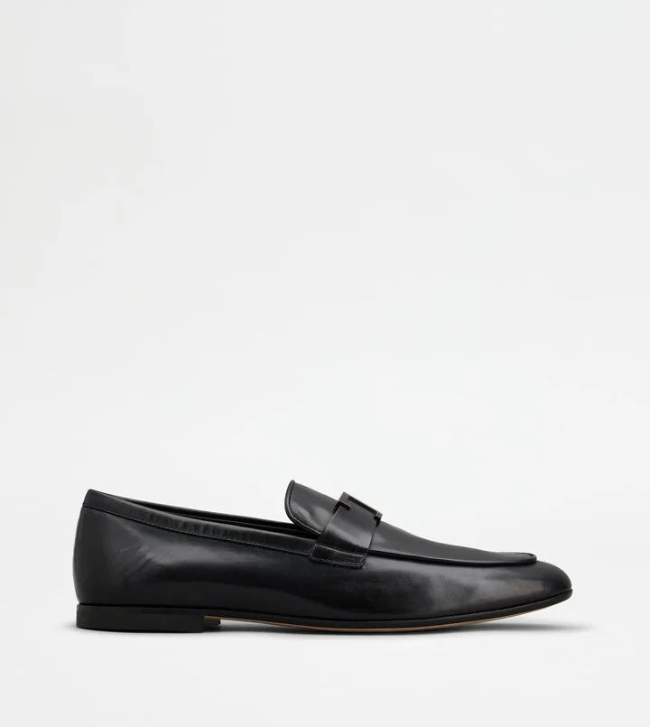 T Timeless Loafers in Leather