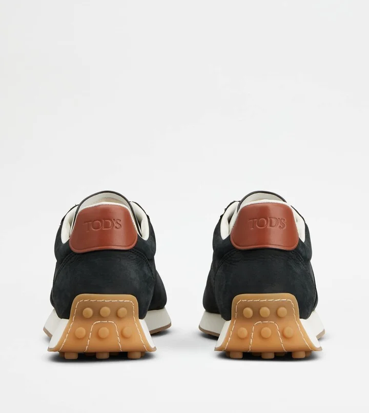 T Vintage Sneakers in Leather - Image 3