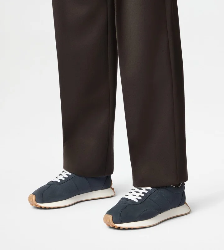 T Vintage Sneakers in Leather - Image 7