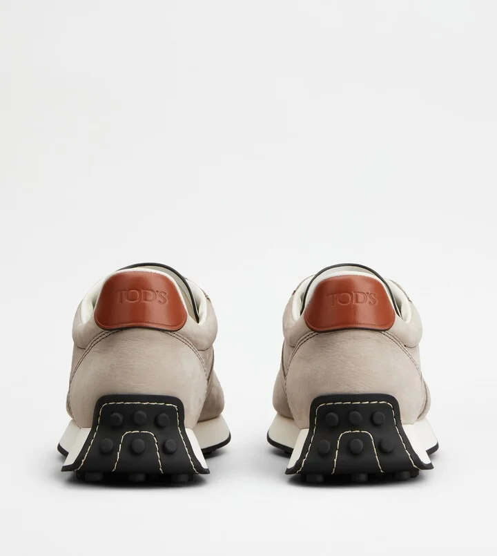 T Vintage Sneakers in Leather - Image 3