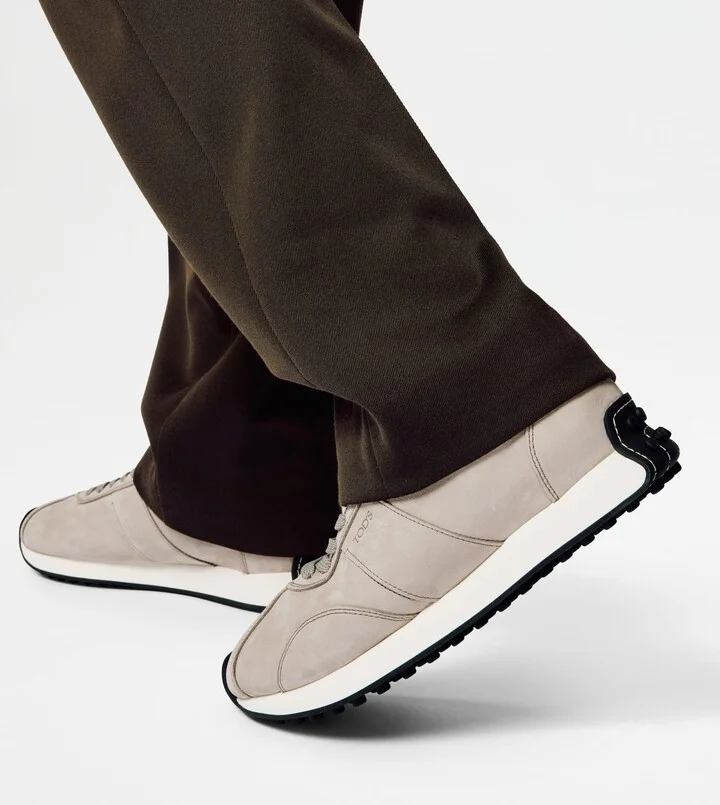 T Vintage Sneakers in Leather - Image 6