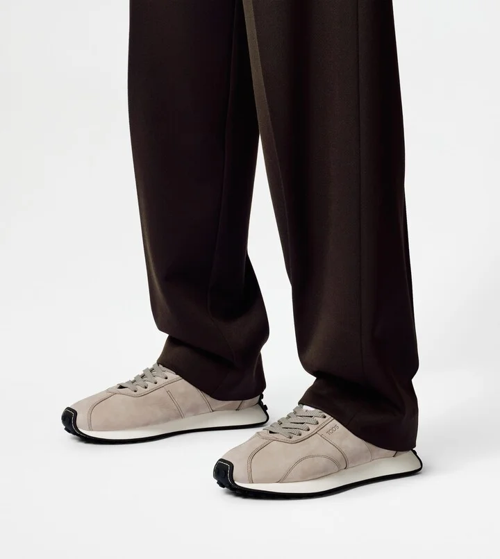 T Vintage Sneakers in Leather - Image 7