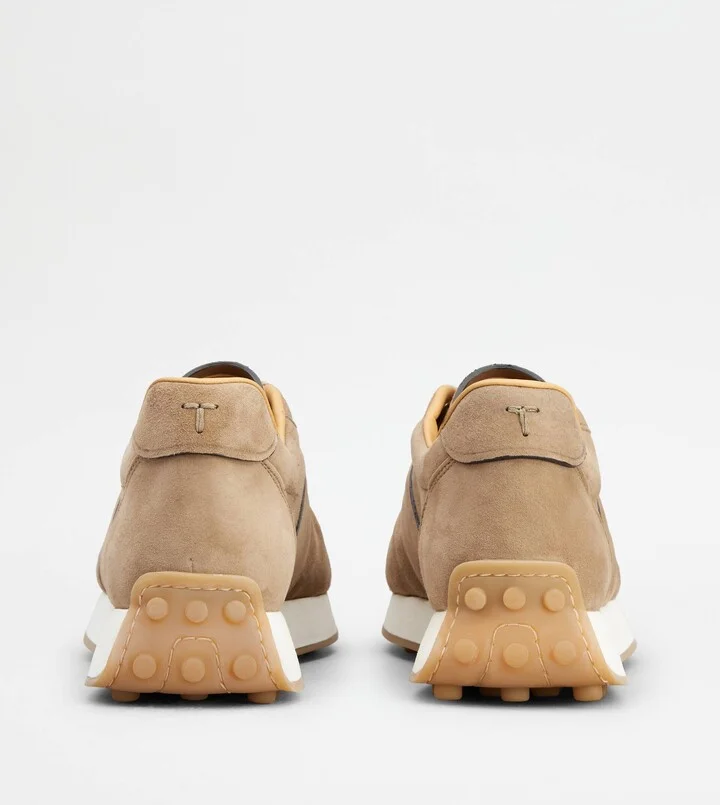 T Vintage Sneakers in Suede - Image 3