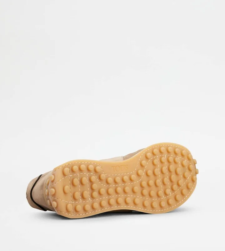 T Vintage Sneakers in Suede - Image 4