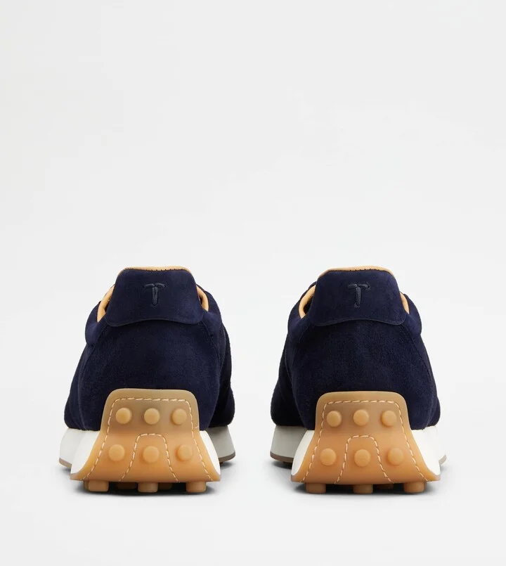 T Vintage Sneakers in Suede - Image 3