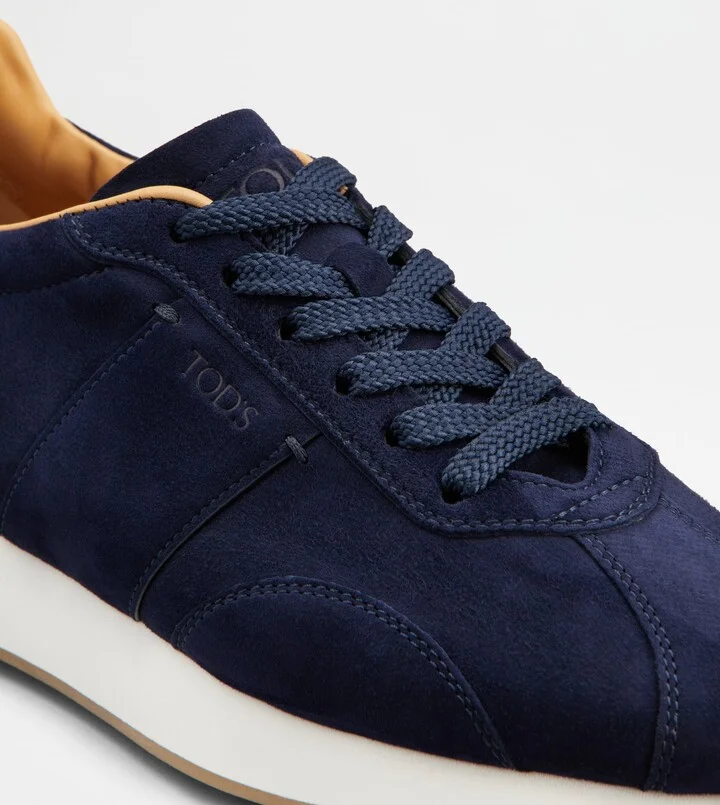 T Vintage Sneakers in Suede - Image 5
