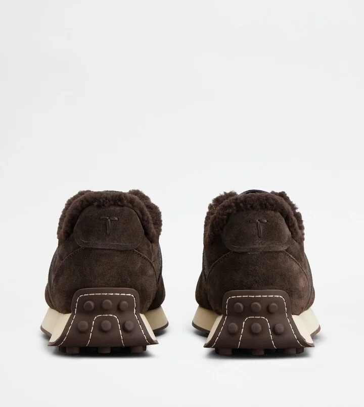 T Vintage Sneakers in Suede - Image 3
