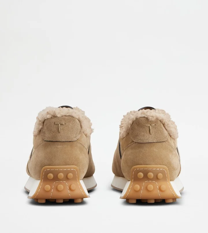 T Vintage Sneakers in Suede - Image 3