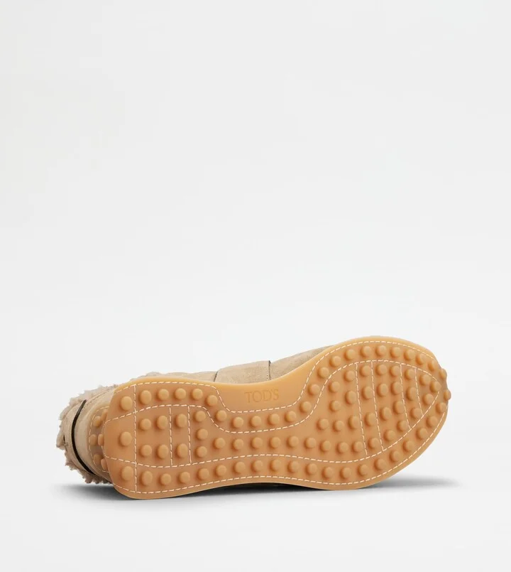 T Vintage Sneakers in Suede - Image 4