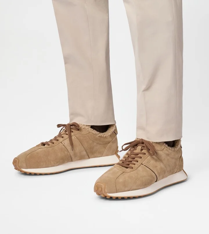 T Vintage Sneakers in Suede - Image 8