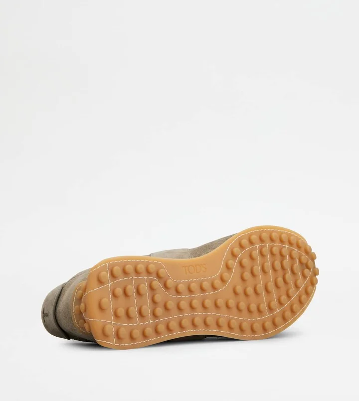 T Vintage Sneakers in Suede - Image 4