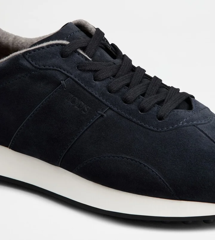 T Vintage Sneakers in Suede - Image 5